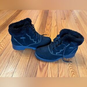 Sporto Black Winter Boots with Fur Trim